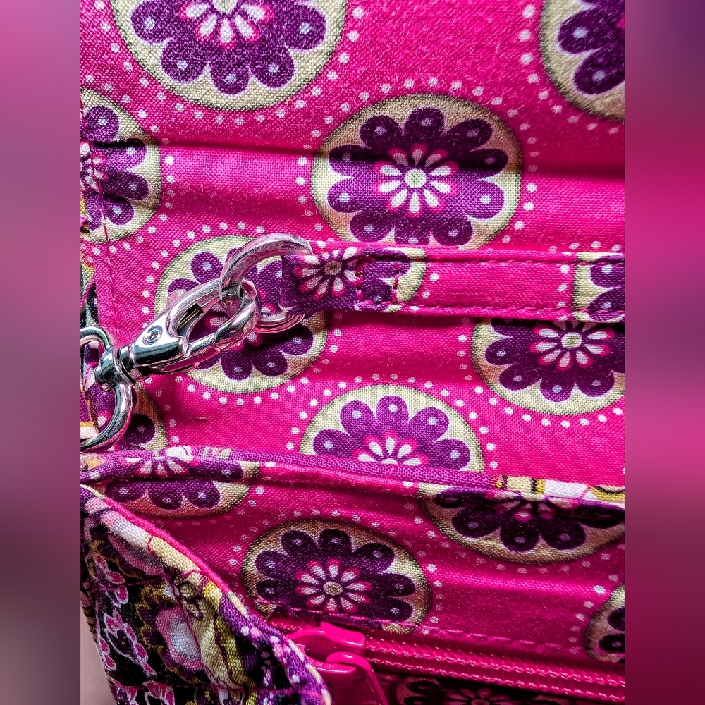 Vera Bradley Very Berry Paisley Cross Body Bag With Removable Straps - Picture 6 of 10
